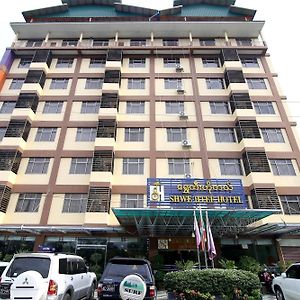 Shwe Htee Hotel , Mandalay